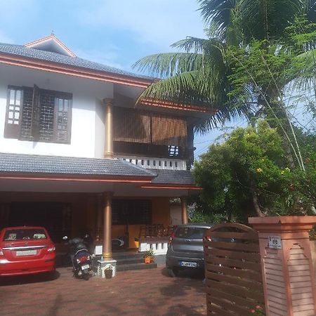 Navendu Homestay アーラップーザ県 エクステリア 写真